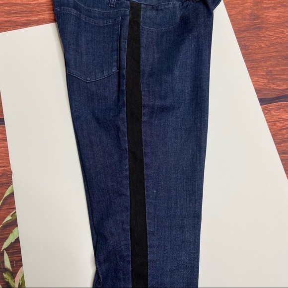 COLDWATER CREEK - Jeans With Black Side Stripe 8. - Picture 2 of 9